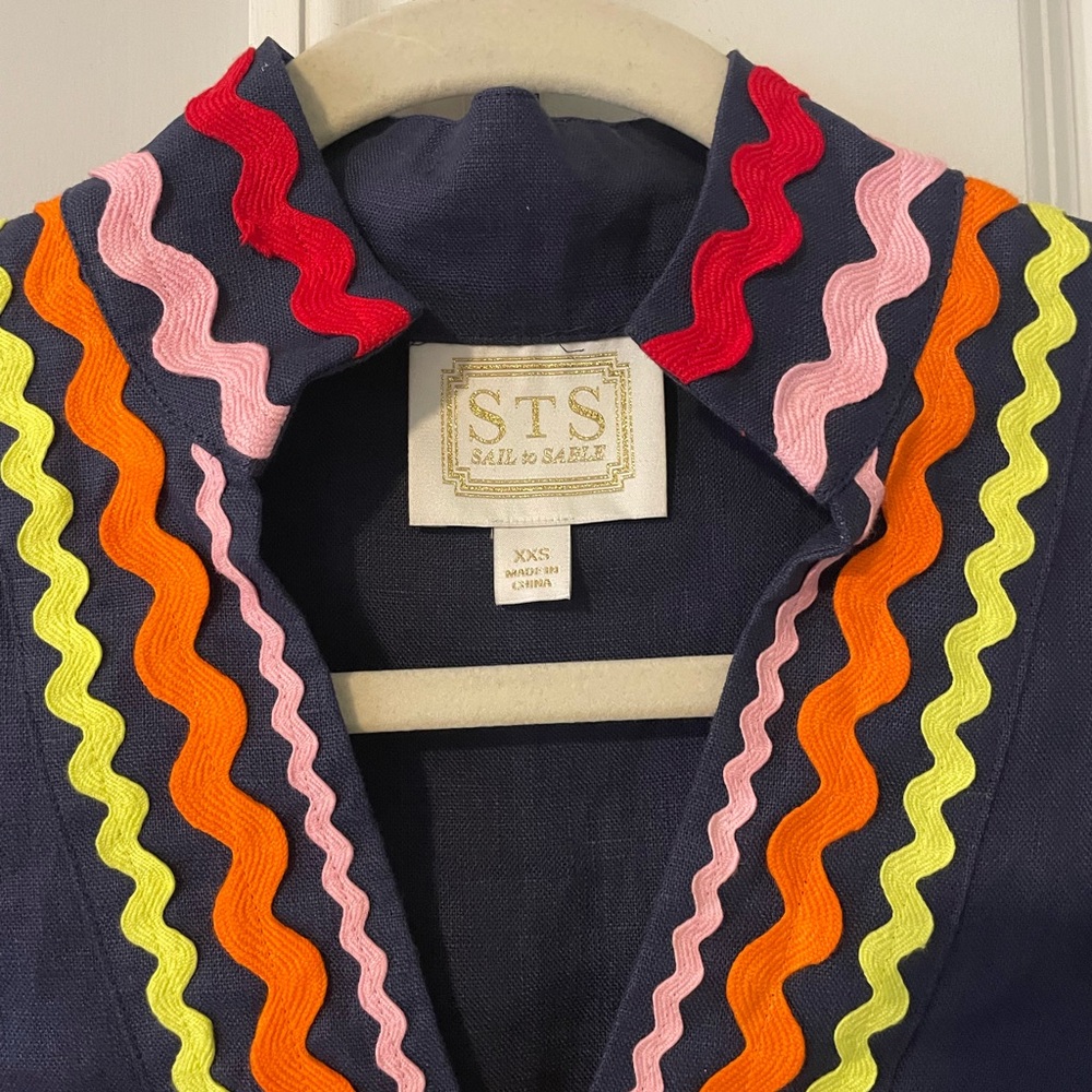 Sail to Sable Navy Tunic with Vibrant Trim - Picture 2 of 3